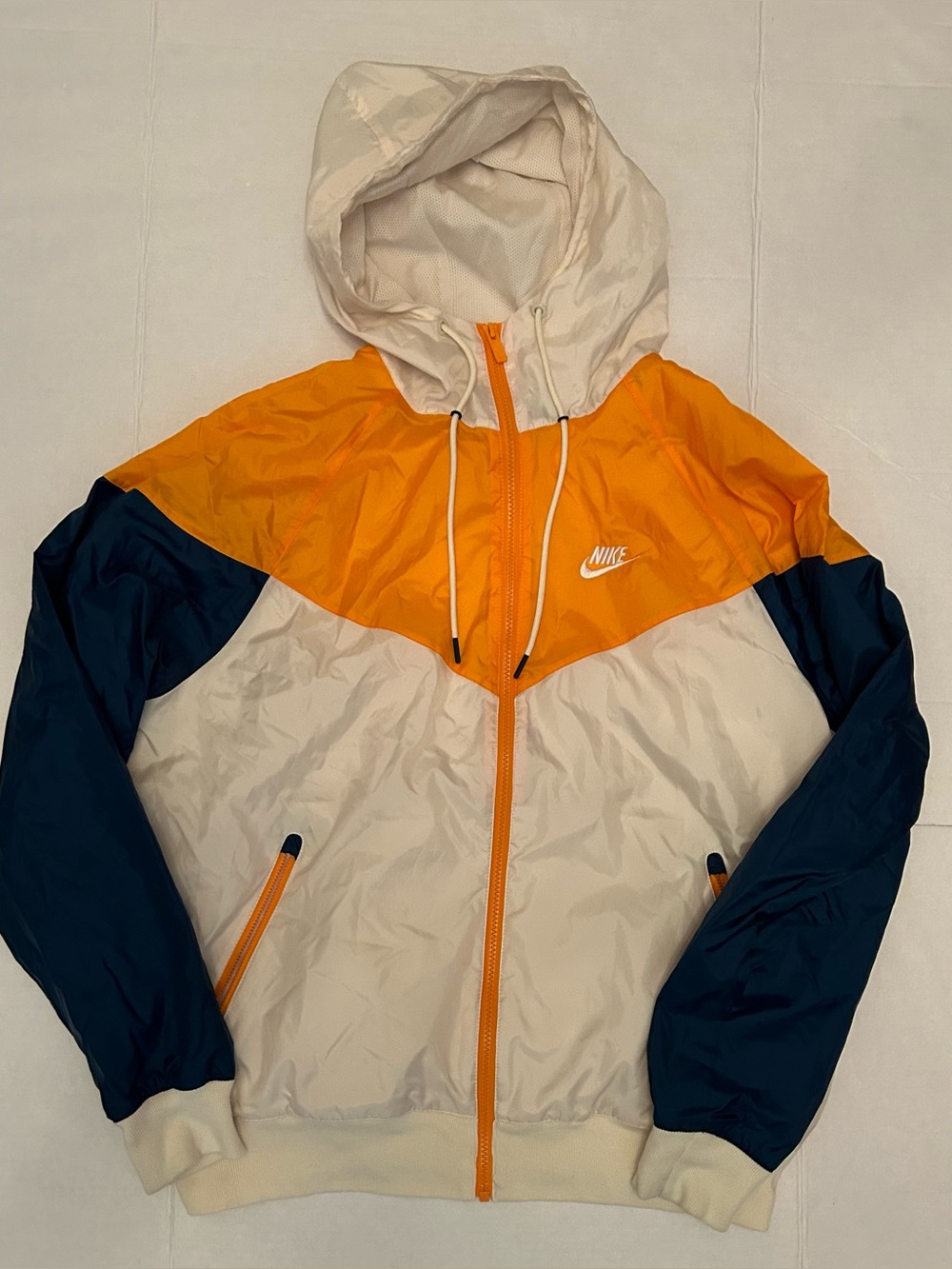 Nike Men’s yellow white and Navy Colorblock Hooded Windbreaker